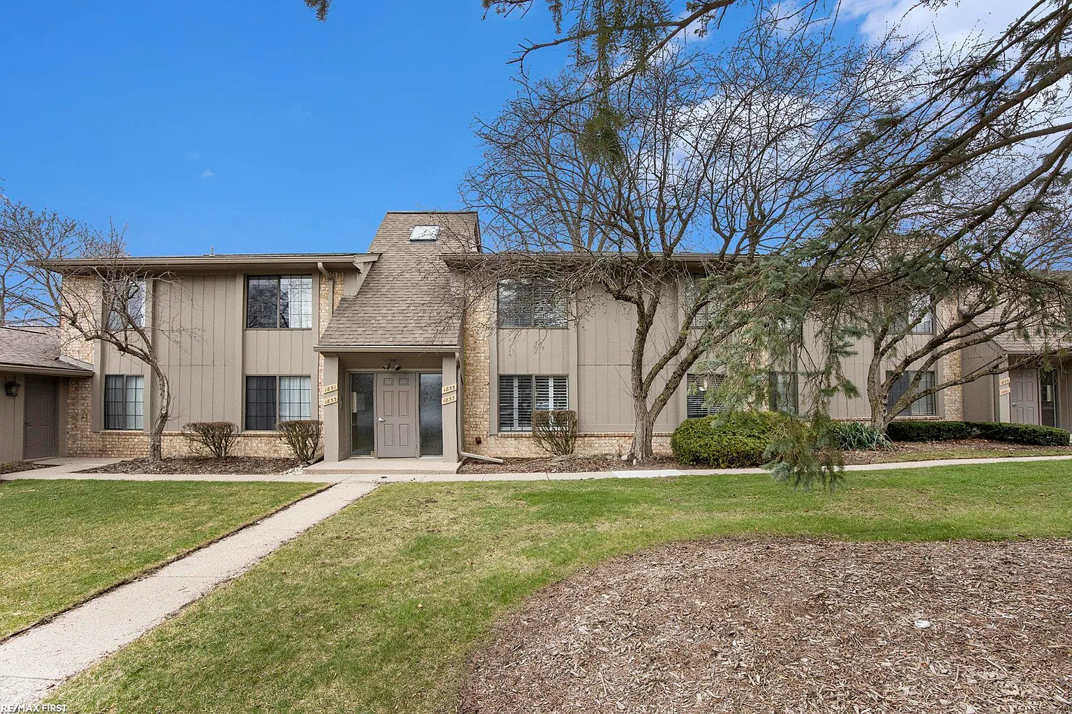 1857 Meadow Dale Ct Building 36 photo 1