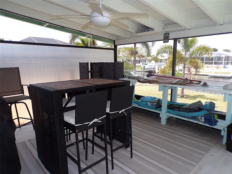 21088 Edgewater Dr — Photo 40