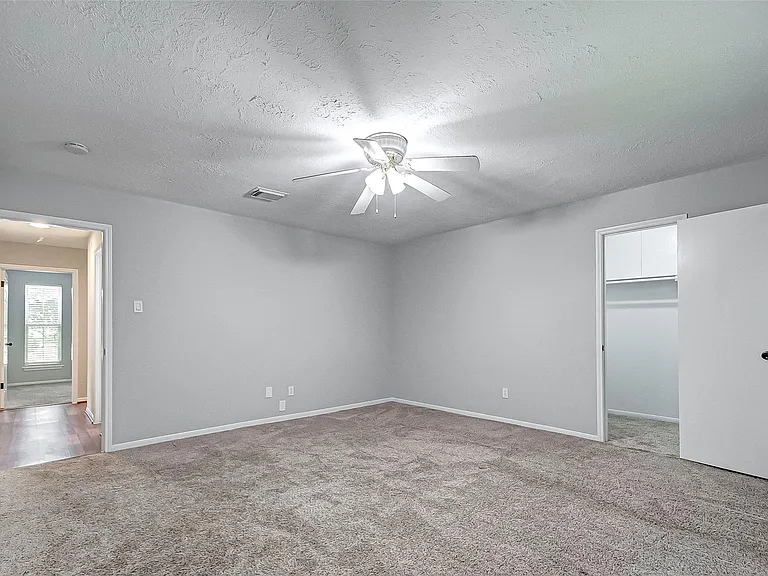 2723 Colony Dr — Photo 30