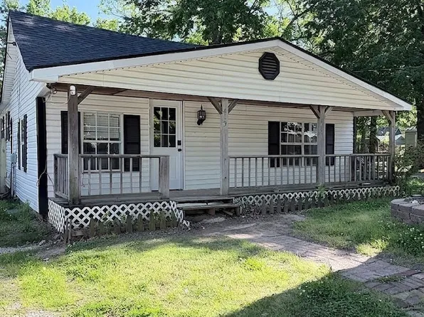 415 W Center Ave, Springdale, AR 72764