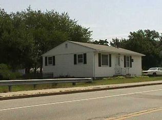 368 Arnold Rd, Coventry, RI 02816