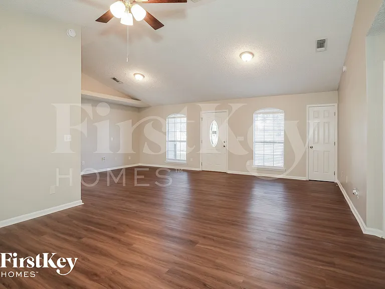 11577 Twin Oaks Trl — Photo 4