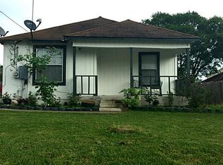 701 S Mechanic St, Bellville, TX 77418