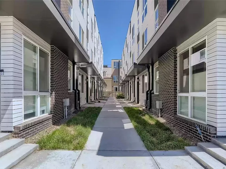 3041 W 19th Ave — Photo 10