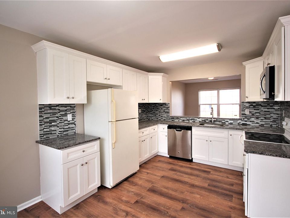 5102 Plantation Ct North Wales PA Zillow