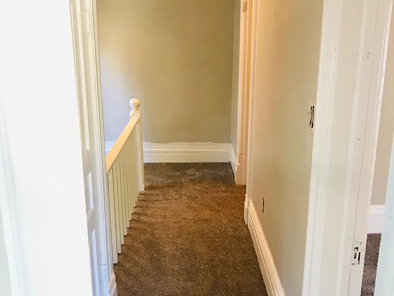 138 Hawkins St — Photo 6