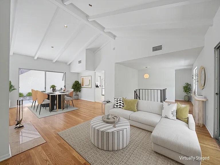 10424 Oletha Ln — Photo 16