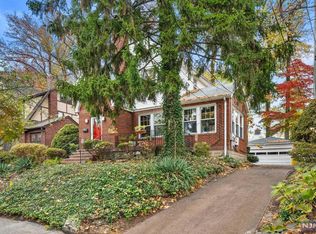 311 Murray Ave, Englewood, NJ 07631