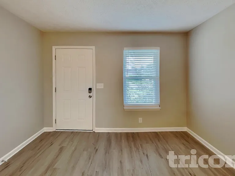 257 Indian Park Dr — Photo 4