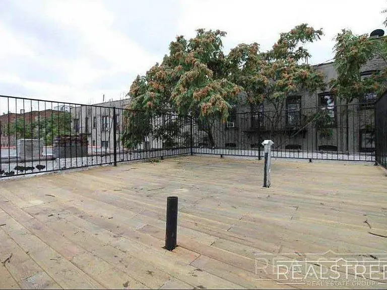 1576 Lincoln Pl #1F — Photo 8