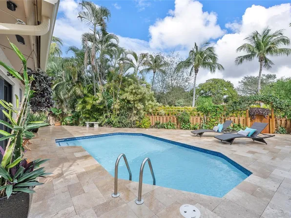 9003 SW 151st Avenue Rd, Miami, FL 33196