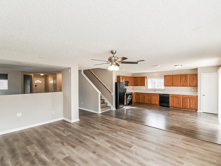 2168 Fresco Dr — Photo 6