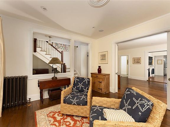 5th image of 60 Poppasquash Rd