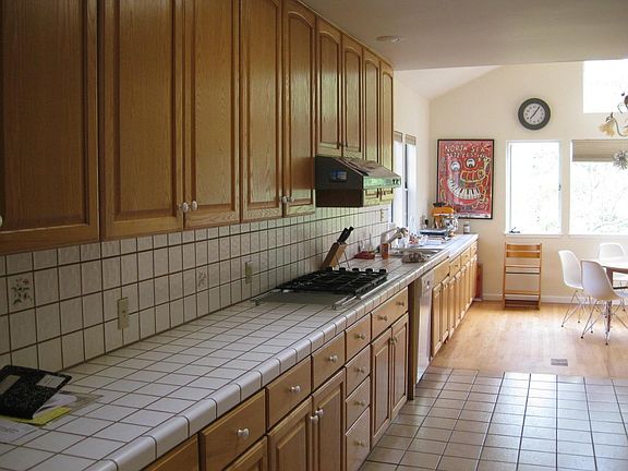 5th image of 13290 Lennox Way