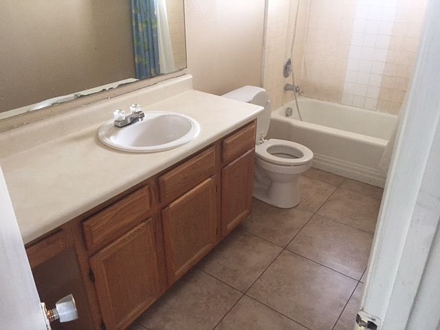 2nd image of 1615 E Crown APT A