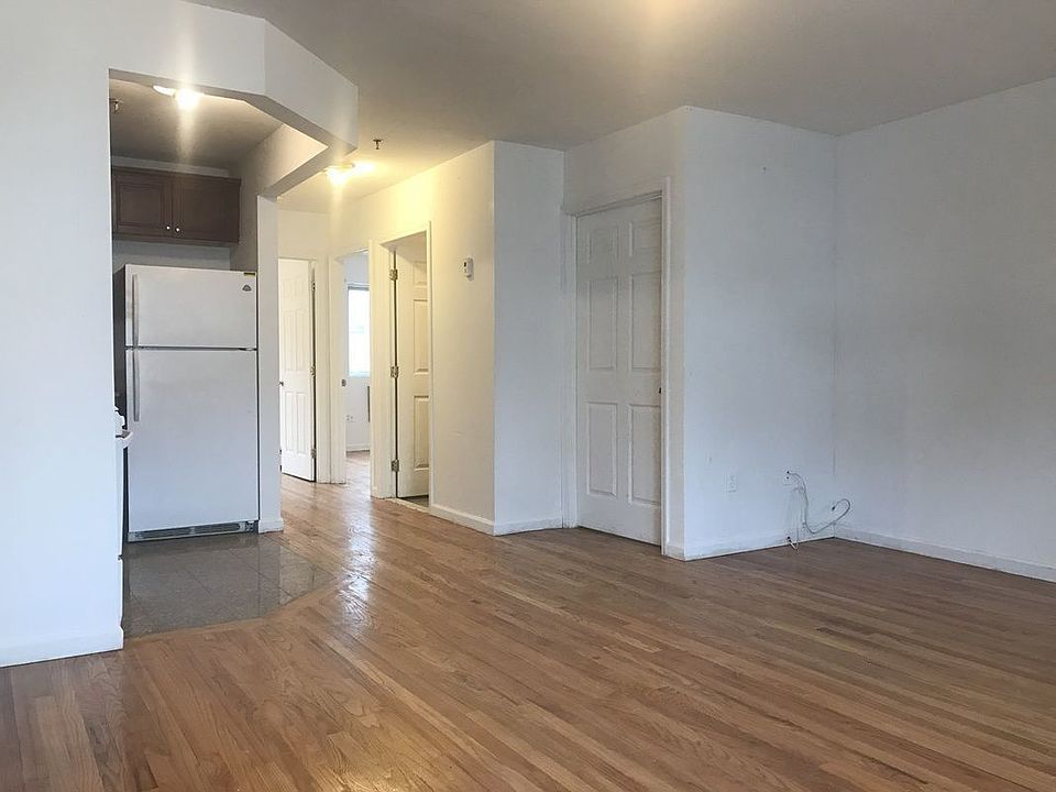 13751 Hook Creek Blvd APT 8A, Rosedale, NY 11422 Zillow