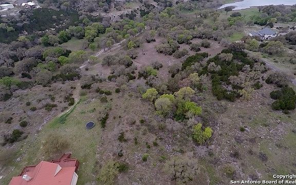 3rd image of 925 Kings Cove Dr
