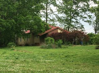 814 Francis Rd NE, Hartselle, AL 35640