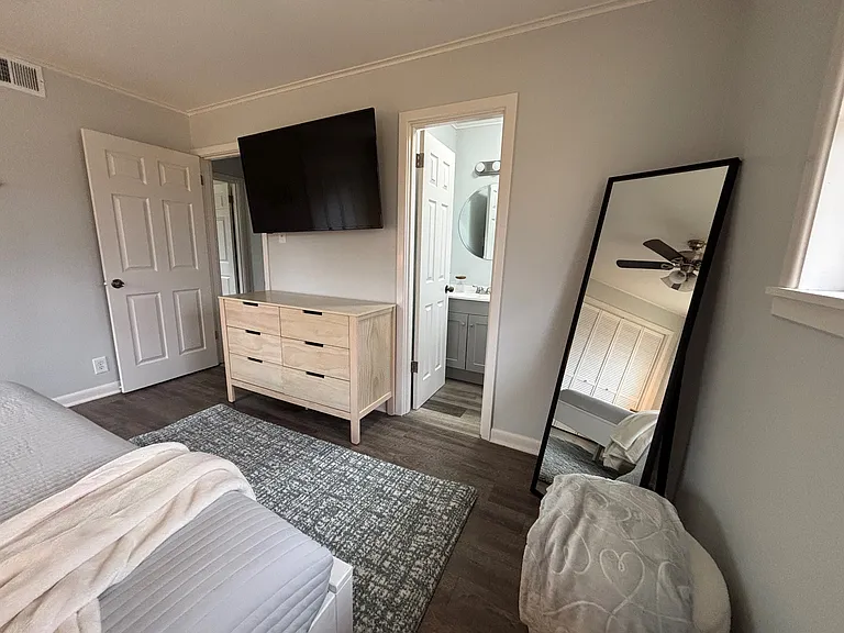 3506 Robinhood Ln — Photo 14