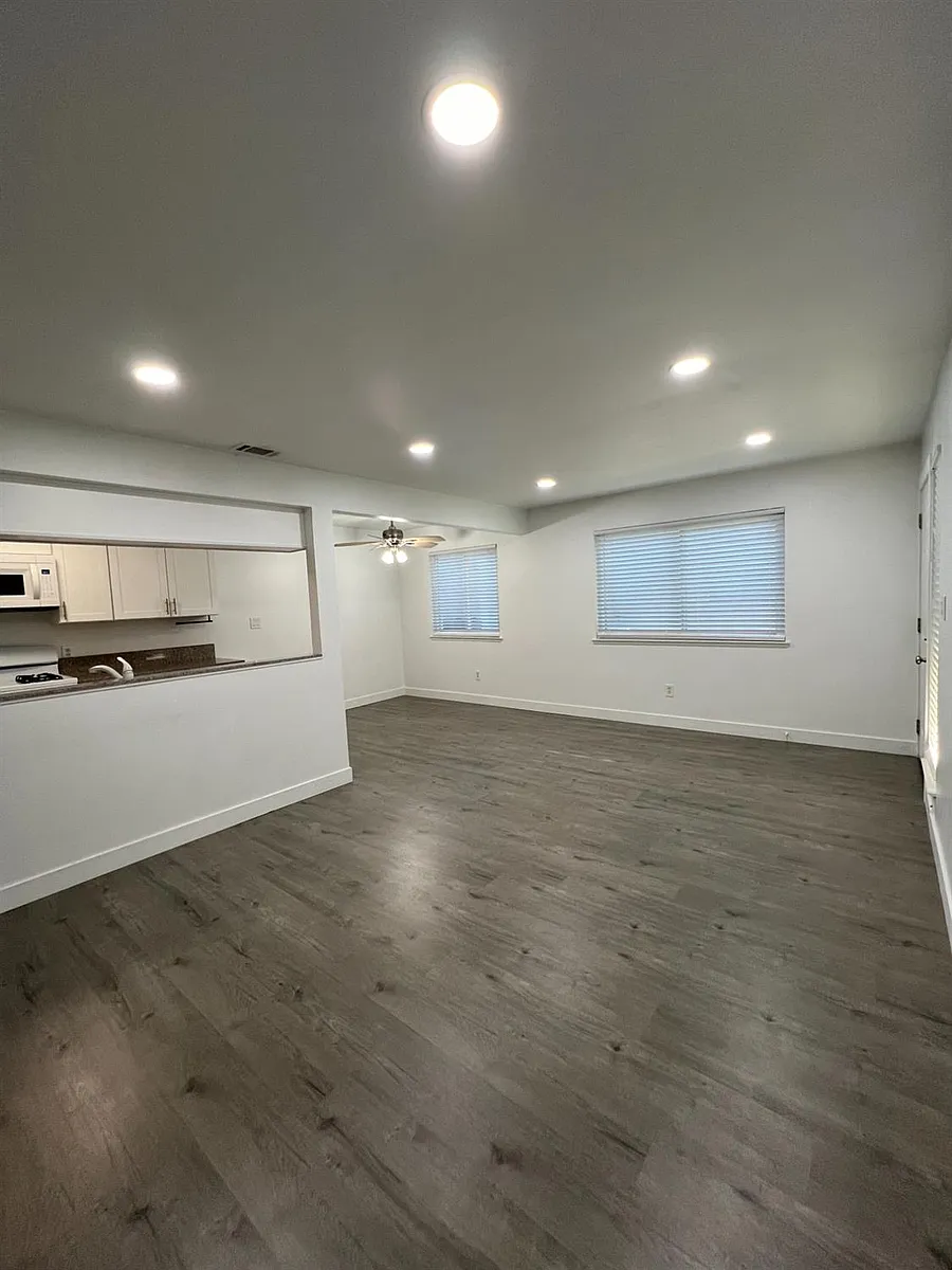 Building Photo - 6244 Longford Dr