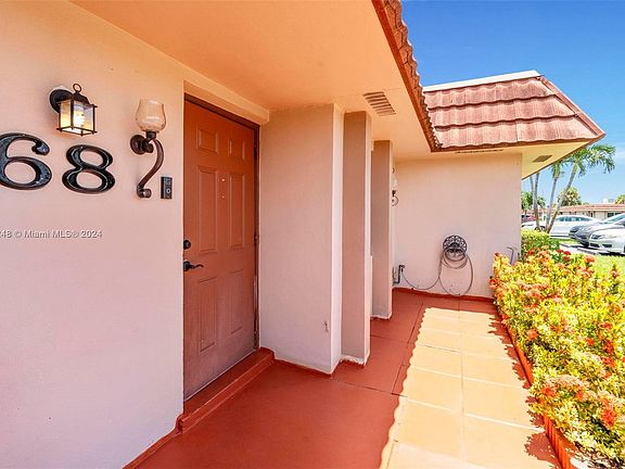 3rd image of 5725 Fernley Dr E APT 68