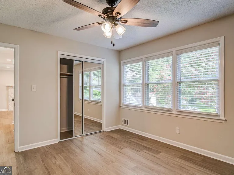 4734 N Springs Rd NW — Photo 34