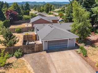 123 SW Oregon Trail Dr, Dallas, OR