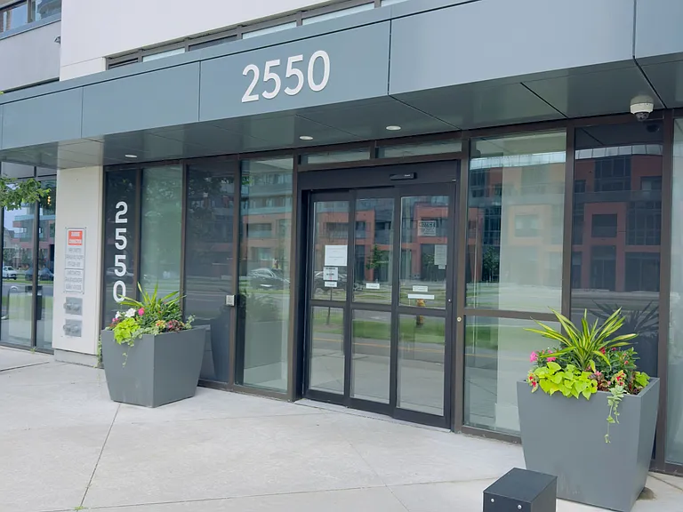 2550 Simcoe St N #2019 — Photo 1