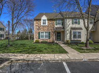 118 Oak Knoll Cir, Millersville, PA 17551