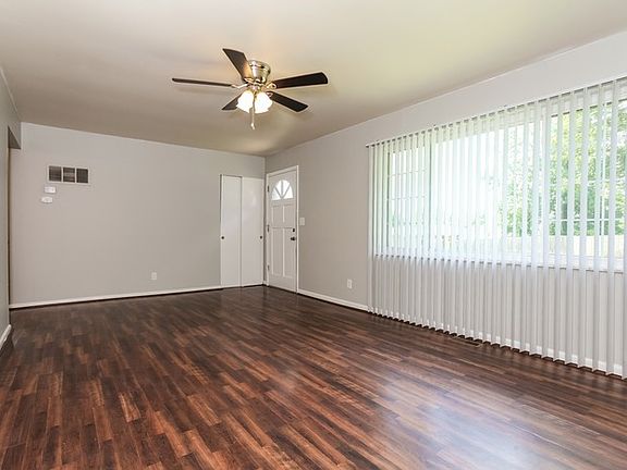 4th image of 70 Edgecombe Dr