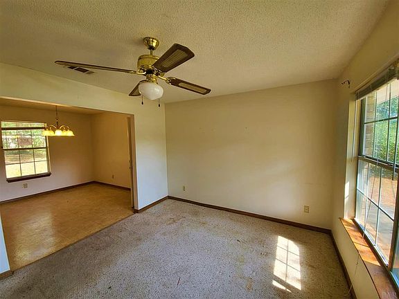 5th image of 6208 Silver Oak Dr