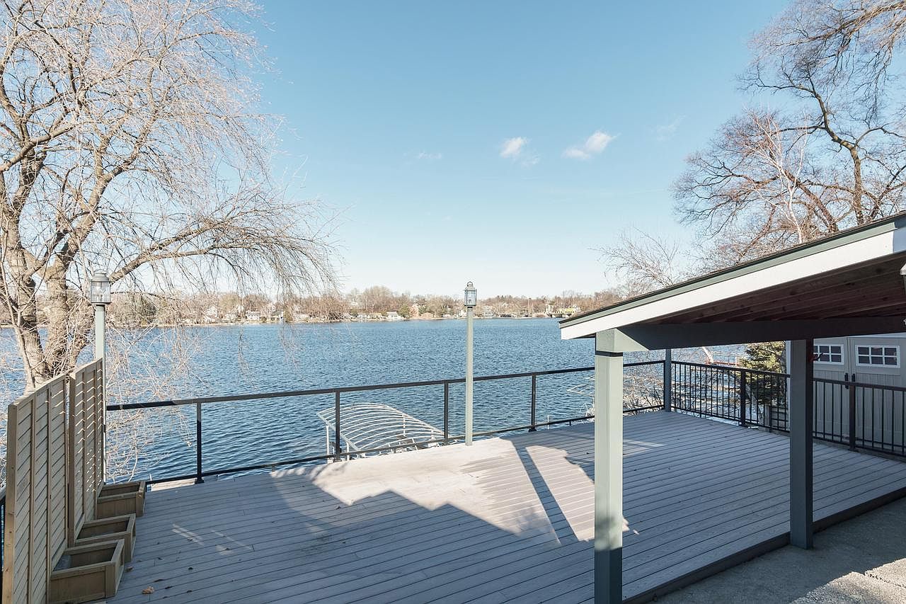 N50W35148 Wisconsin AVENUE, Oconomowoc, WI 53066 | Zillow