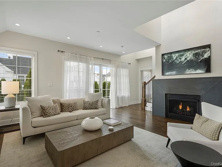 2 Rose Ln — Photo 9