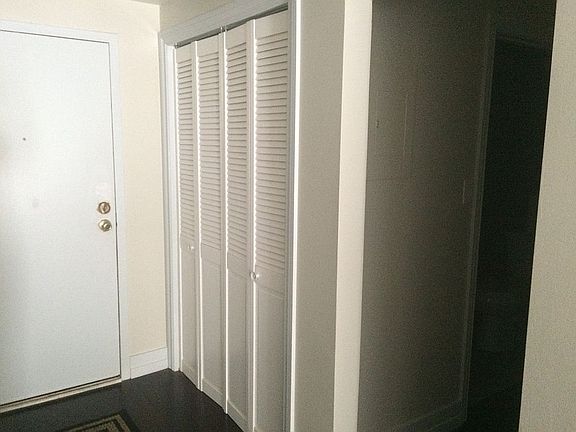 2nd image of 660 Sweetzer Ave #106