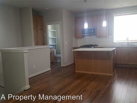 3rd image of 23000 NE 8th St Unit G-2