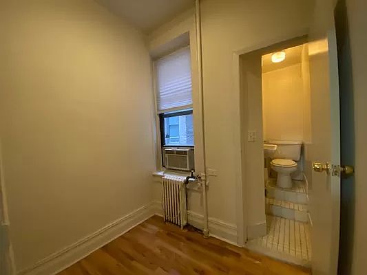 3rd image of 104 Macdougal St APT 5