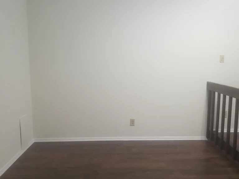 1300 Julia St NW — Photo 7