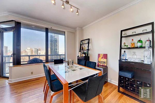 Rented by Halstead Real Estate | media 6