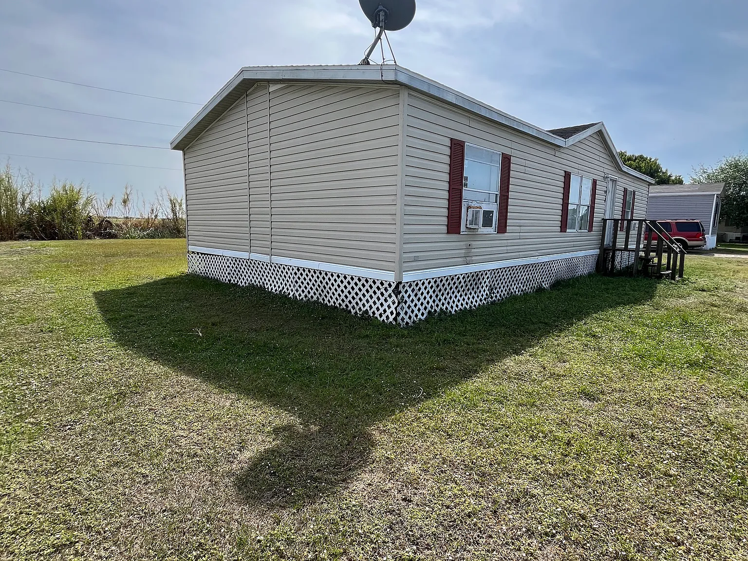 712 Arkansas Ave — Photo 4