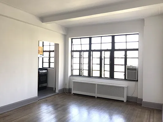 Rented by Compass | media 24