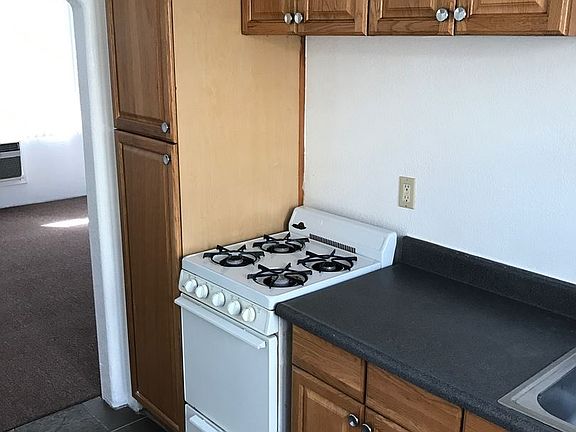 5th image of 2231 N Palm Canyon Dr APT 4