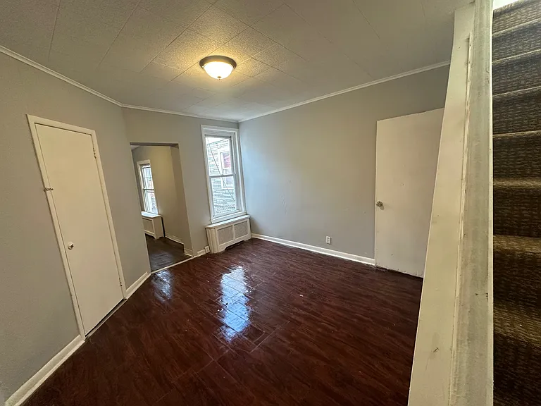 2028 Haworth St — Photo 10