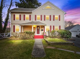 29 Blauvelt Rd, Nanuet, NY 10954