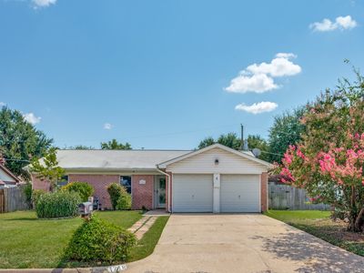 1216 Manning Rd, Fort Worth, TX, 76126