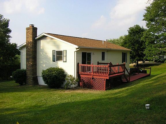 5th image of 10 Hillcrest Dr