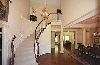 3rd image of 6228 Northlake Dr