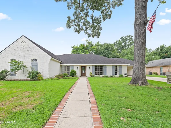 207 Oakwood Dr, Lafayette, LA 70503