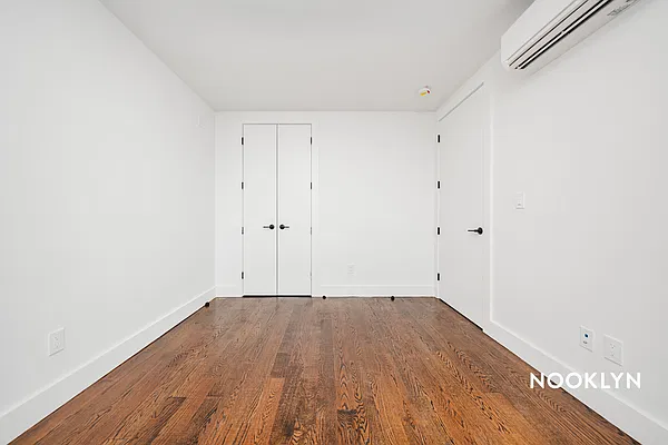 Rented by Nooklyn NYC LLC | media 9