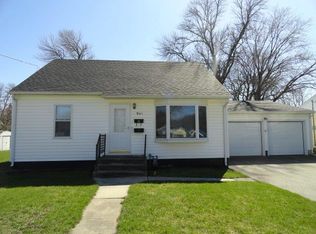 941 8th St SE, Mason City, IA 50401