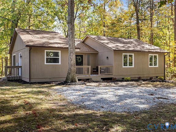4th image of 417 Alleghany Dr